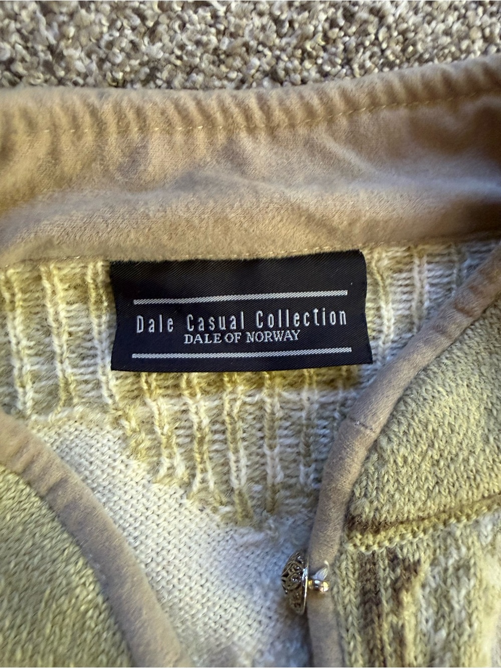 Dale of Norway paisley patterned sweater - Picture 4 of 7
